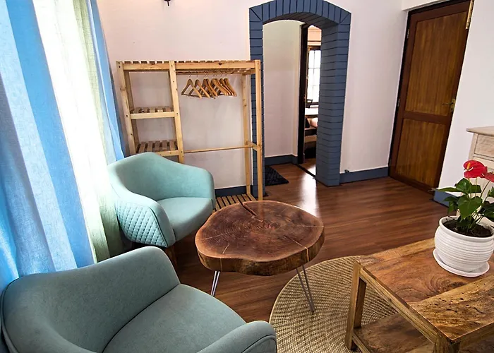 Wanderer's Double Bedrooms With Living And Kitchen - A Away From *