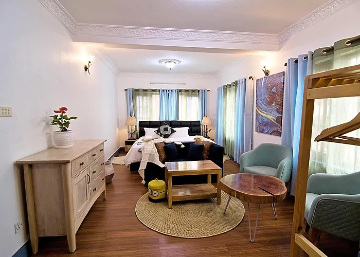 Gasthuis Wanderer's Double Bedrooms With Living And Kitchen - A Away From Kathmandu